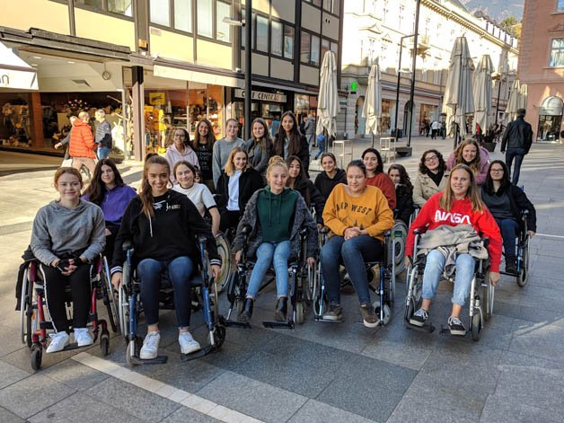 Projekt Rollstuhlfahren im Sportunterricht
